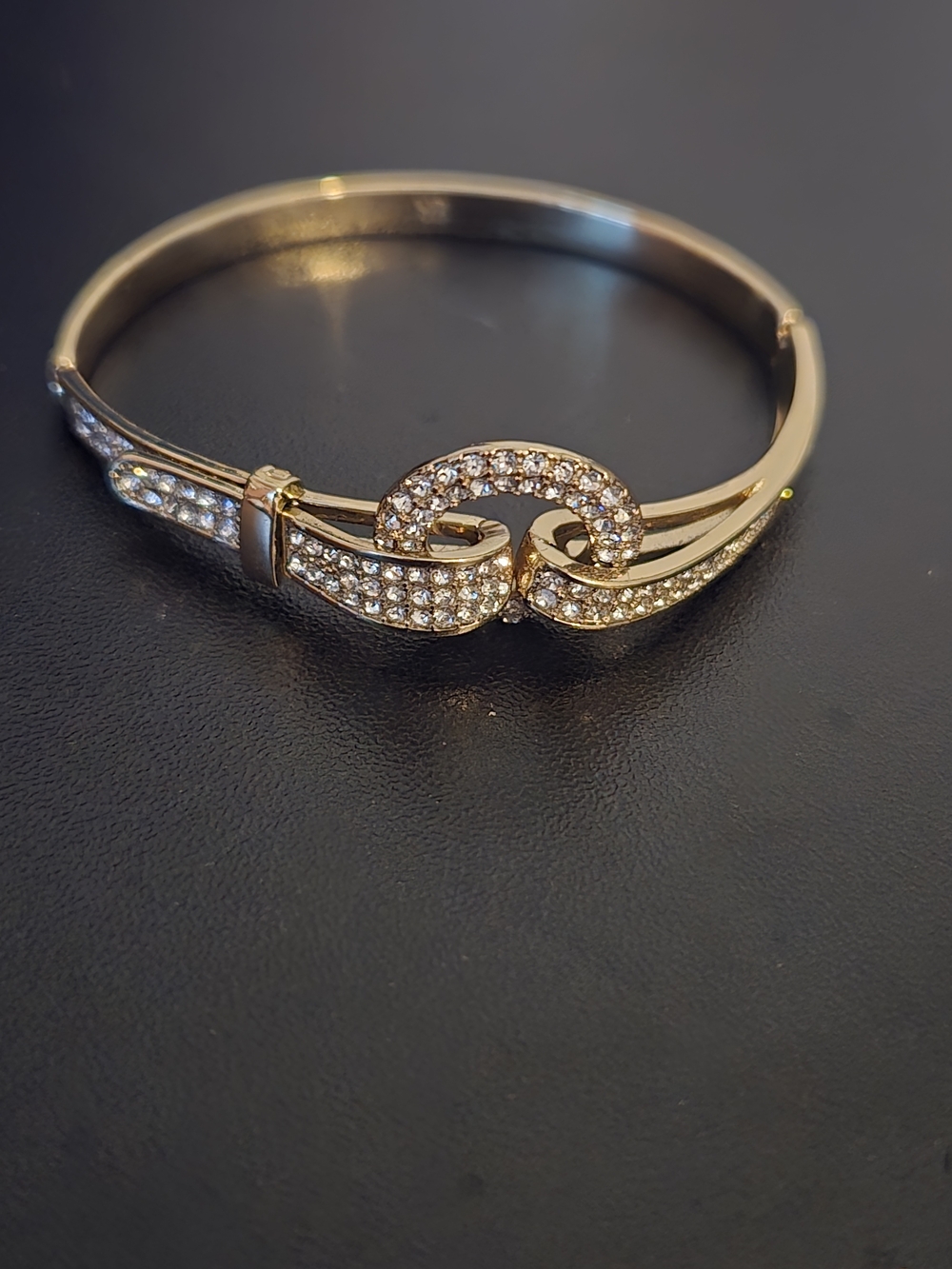 Bananna Republic Unique Buckle Clasp Bracelet Bangle